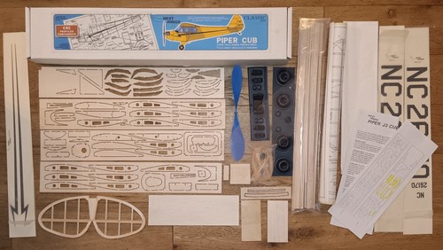 West wings scale piper cub - scale,