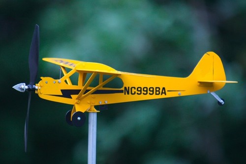 Piper cub airplane - j3,